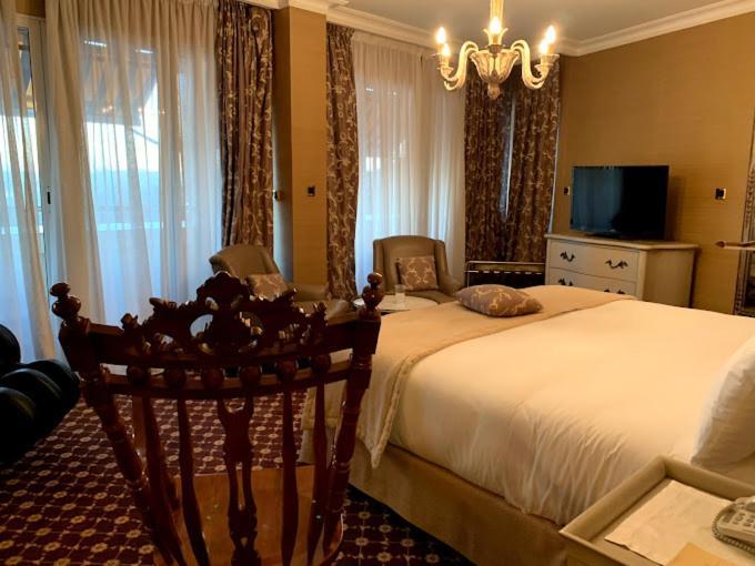 Hotel El Djazair El Mouradia Eksteriør bilde