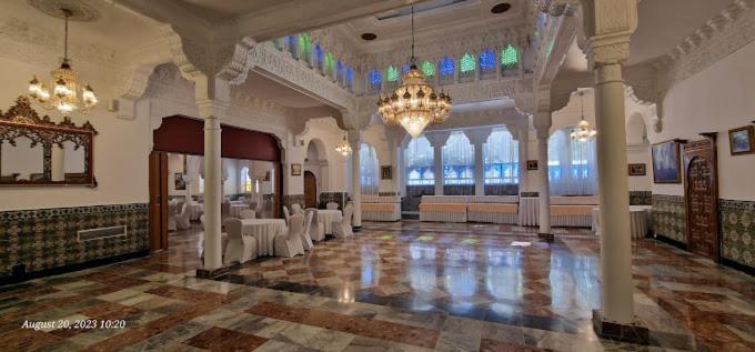Hotel El Djazair El Mouradia Eksteriør bilde